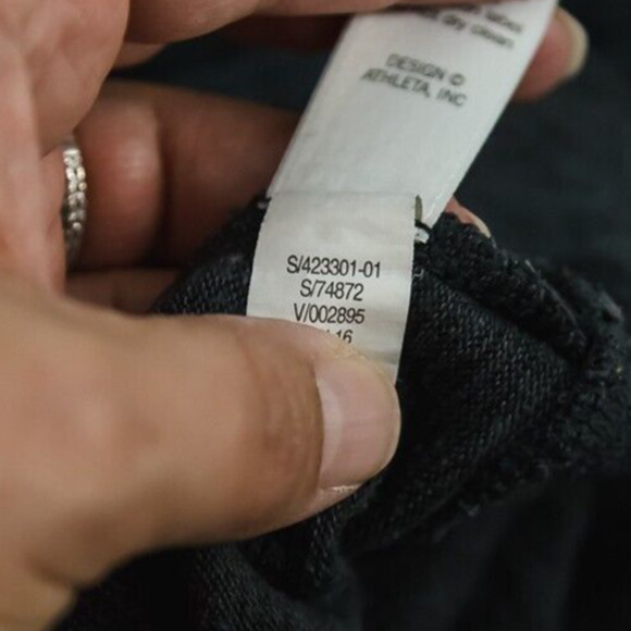 Athleta Size Small S Black Gray Uptempo Hoodie Thumbholes Long Sleeve Active Top - Picture 7 of 8